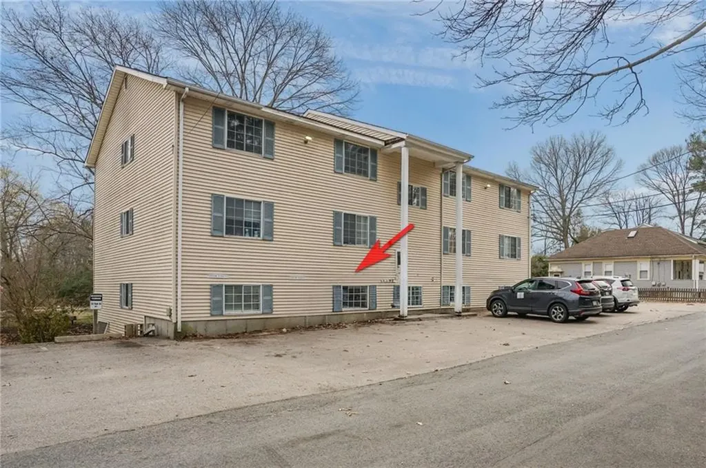 22 Oak Street North Providence RI 02911
