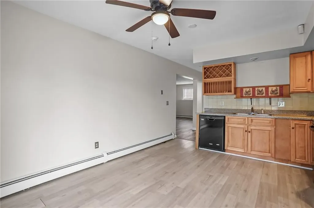 22 Oak Street North Providence RI 02911