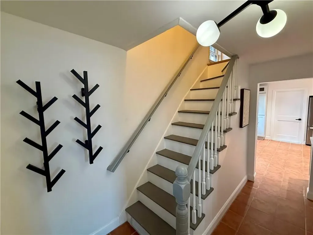 571 Winter Street Woonsocket RI 02895