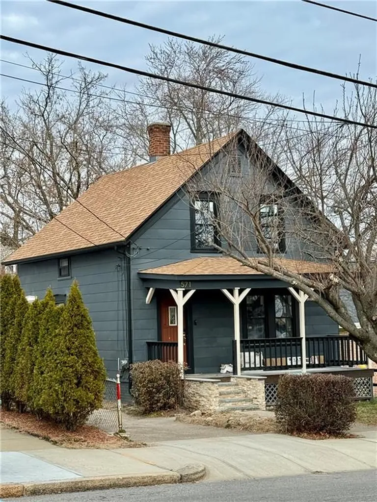 571 Winter Street Woonsocket RI 02895