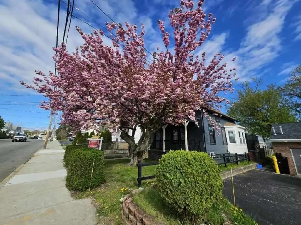 571 Winter Street Woonsocket RI 02895
