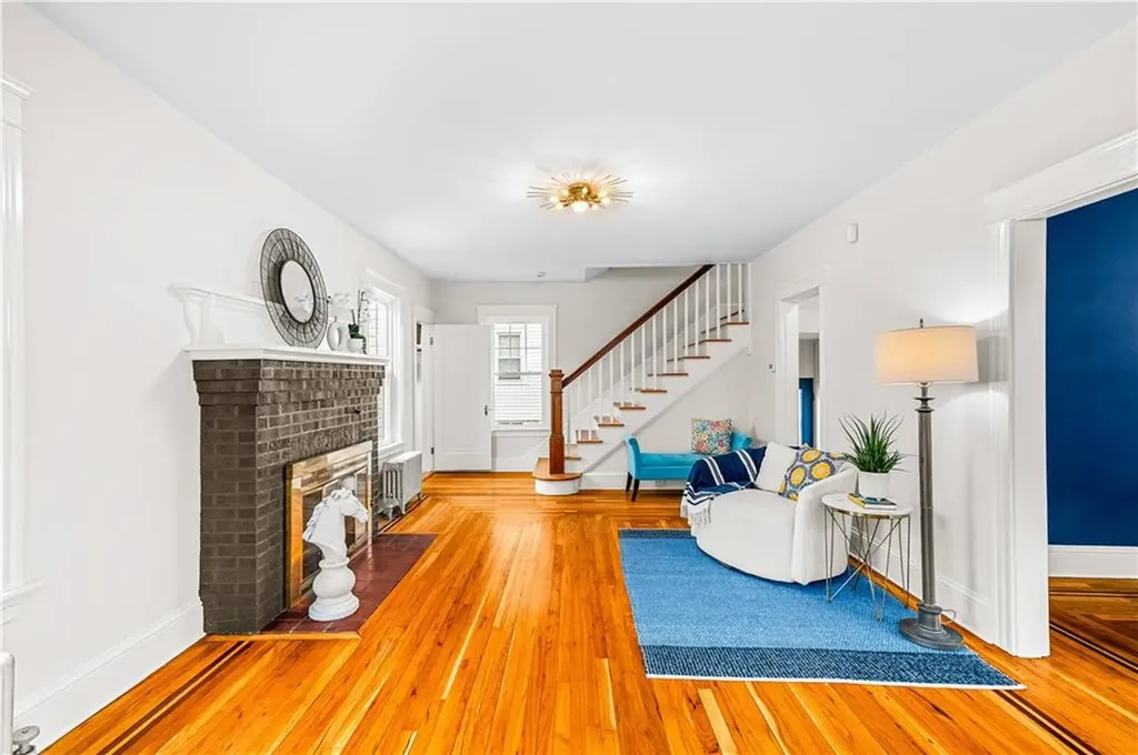 11 Nelson Street Providence RI 02908