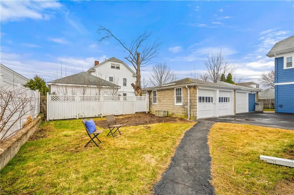 11 Nelson Street Providence RI 02908