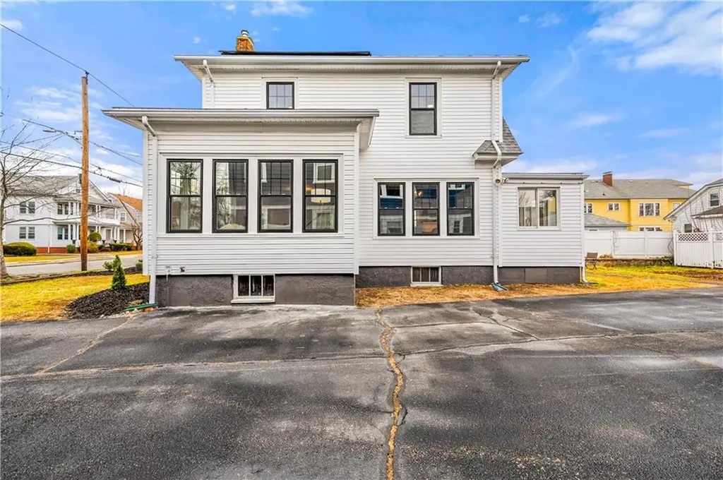 11 Nelson Street Providence RI 02908