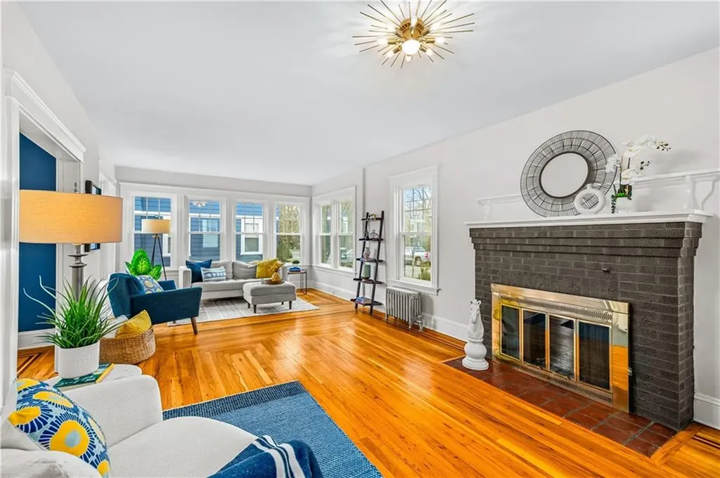 11 Nelson Street Providence RI 02908