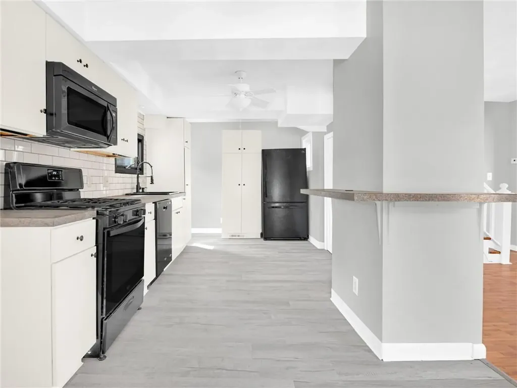 28 Fulton Street Warwick RI 02889