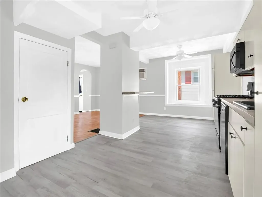 28 Fulton Street Warwick RI 02889