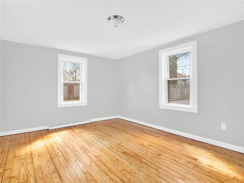 28 Fulton Street Warwick RI 02889