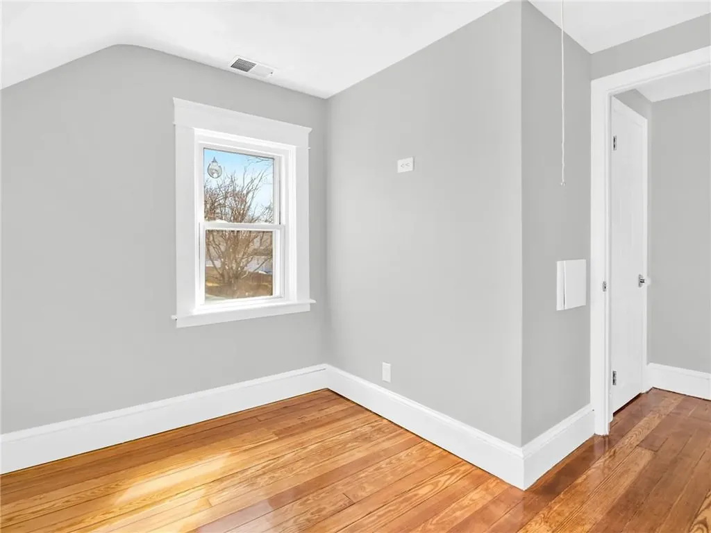 28 Fulton Street Warwick RI 02889