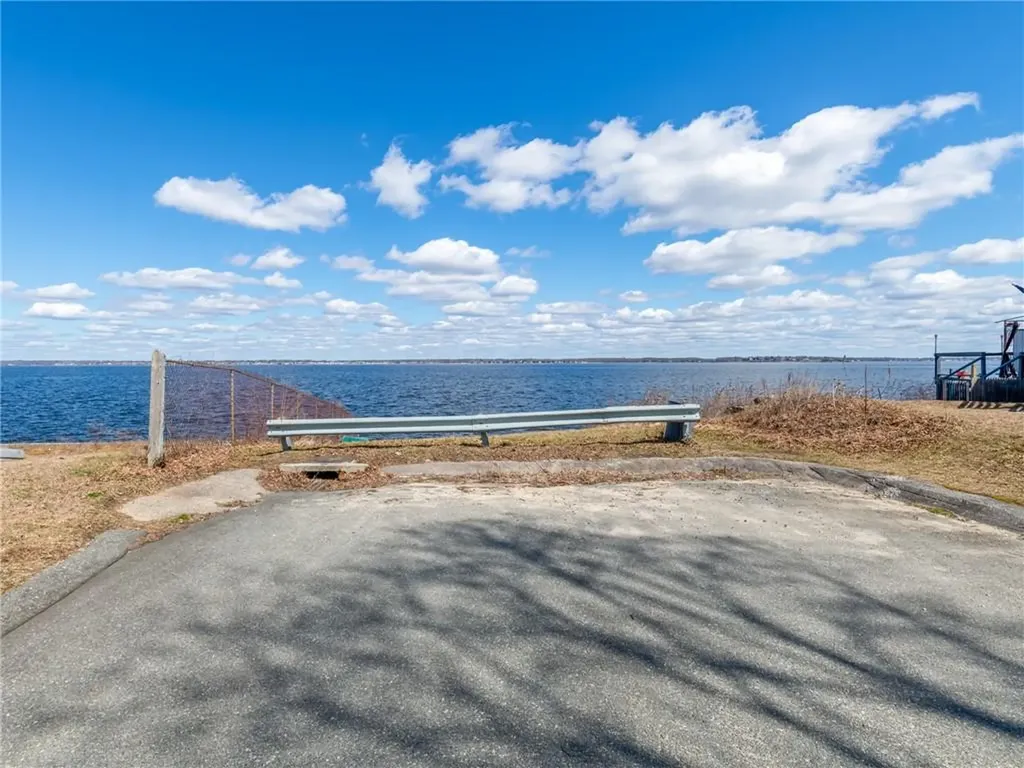 28 Fulton Street Warwick RI 02889