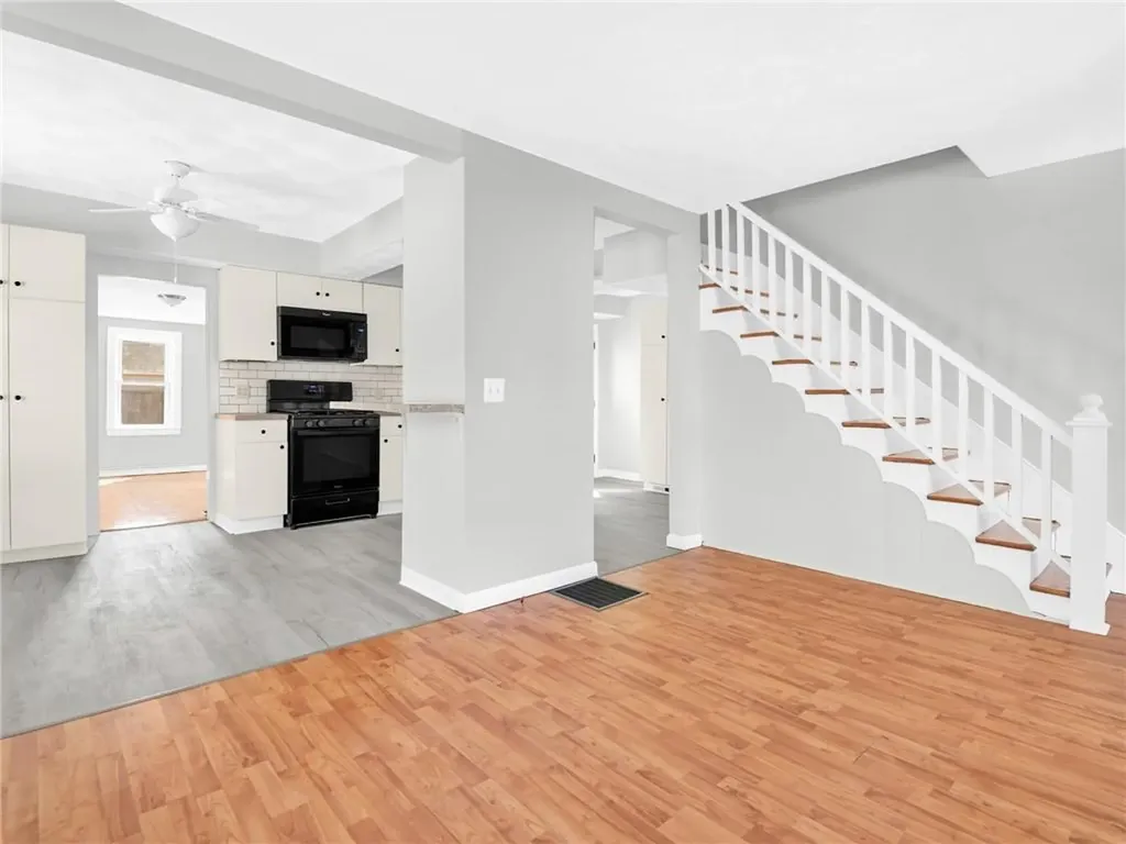 28 Fulton Street Warwick RI 02889