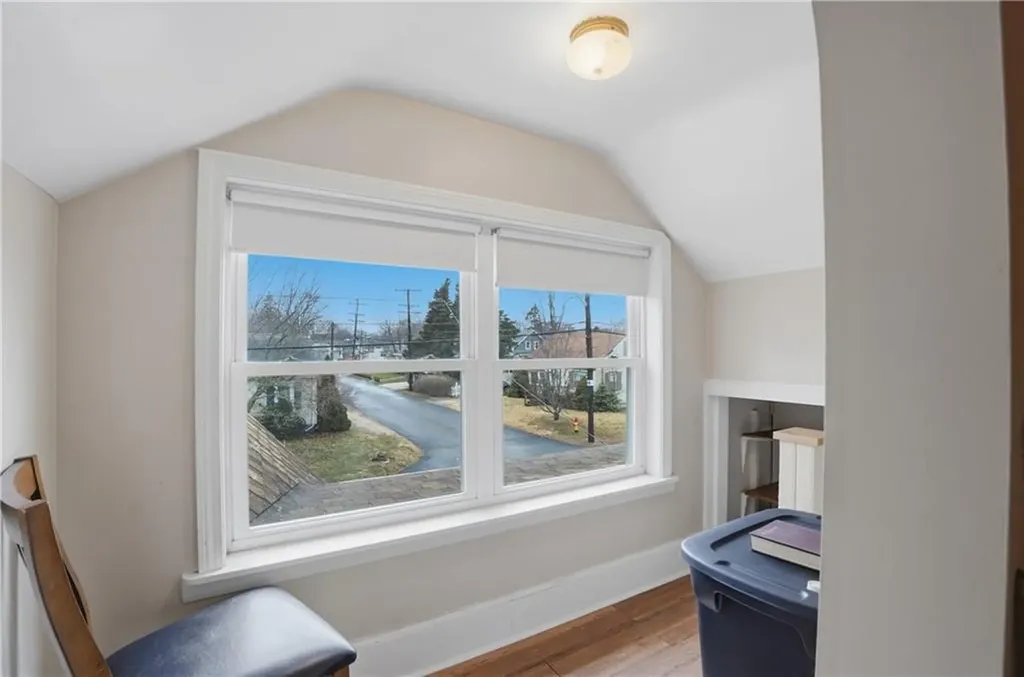 236 Becker Avenue East Providence RI 02915