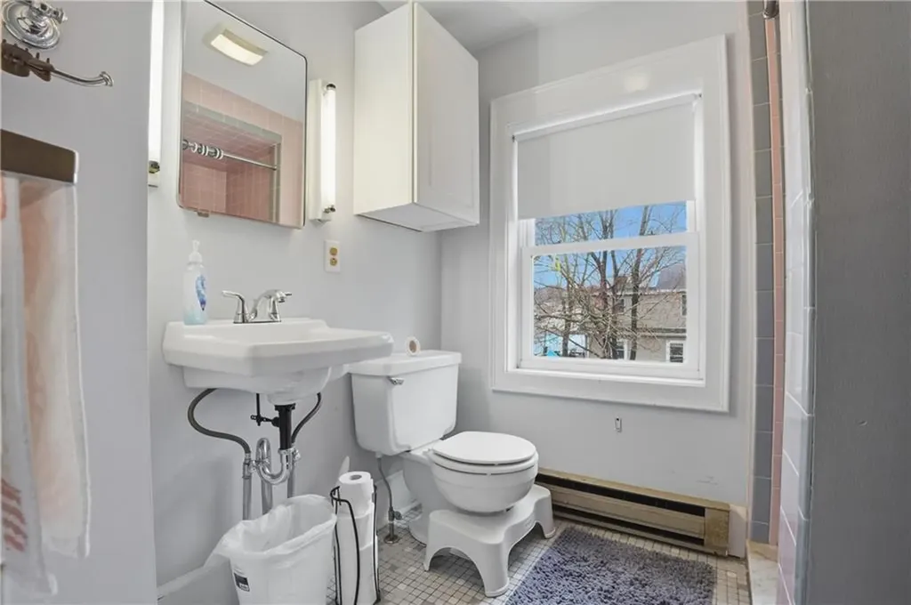 236 Becker Avenue East Providence RI 02915