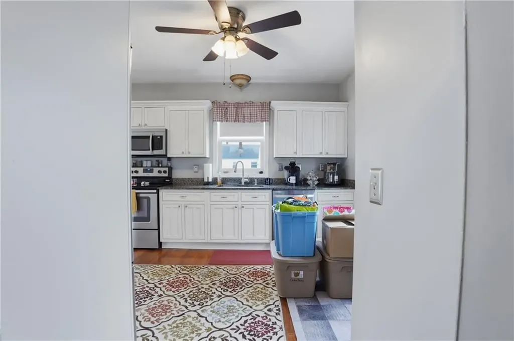 236 Becker Avenue East Providence RI 02915