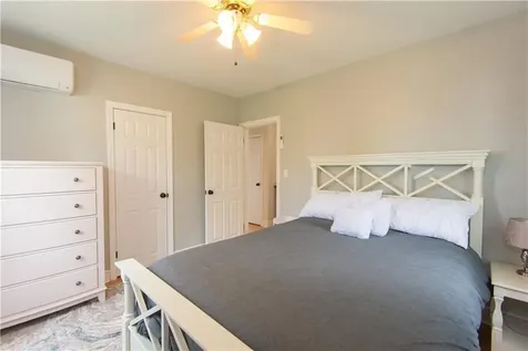 5 Sherri Lane Middletown RI 02842