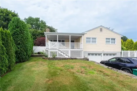 5 Sherri Lane Middletown RI 02842