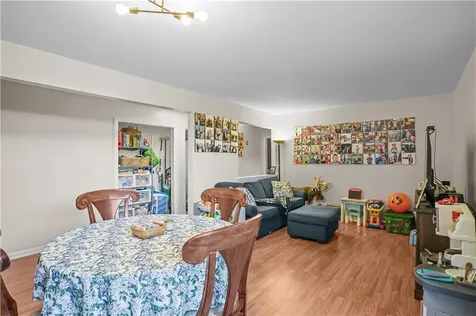 79 Village Court West Warwick RI 02893
