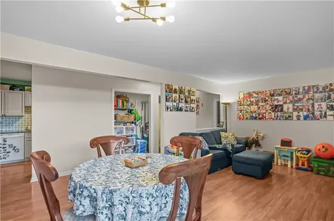 79 Village Court West Warwick RI 02893