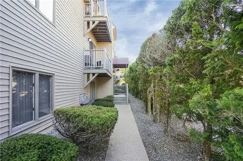 79 Village Court West Warwick RI 02893