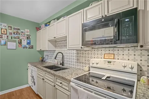 79 Village Court West Warwick RI 02893