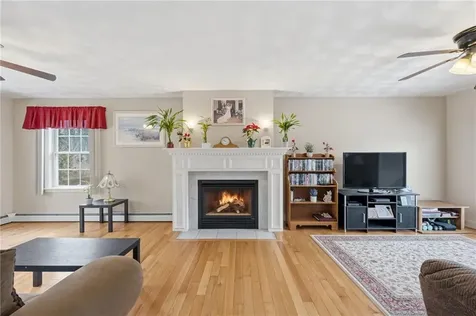 143 Trimtown Road Scituate RI 02857