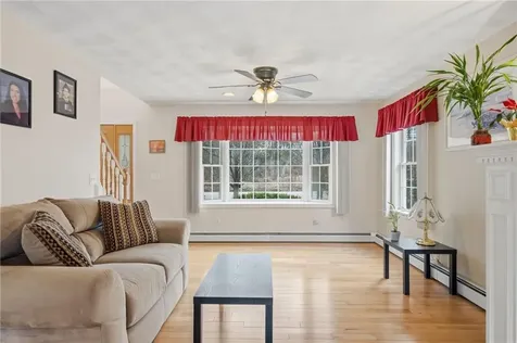 143 Trimtown Road Scituate RI 02857