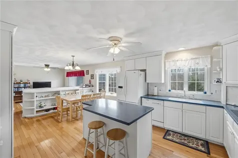 143 Trimtown Road Scituate RI 02857
