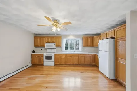 143 Trimtown Road Scituate RI 02857