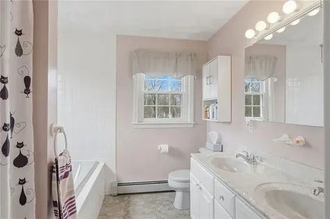 143 Trimtown Road Scituate RI 02857