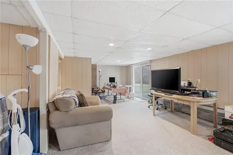143 Trimtown Road Scituate RI 02857