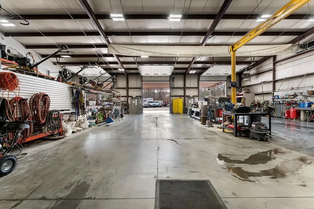 13 West Parkway Plainfield CT 06374