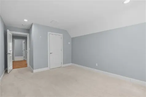 43 Somerset Circle North Kingstown RI 02852