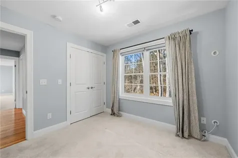 43 Somerset Circle North Kingstown RI 02852