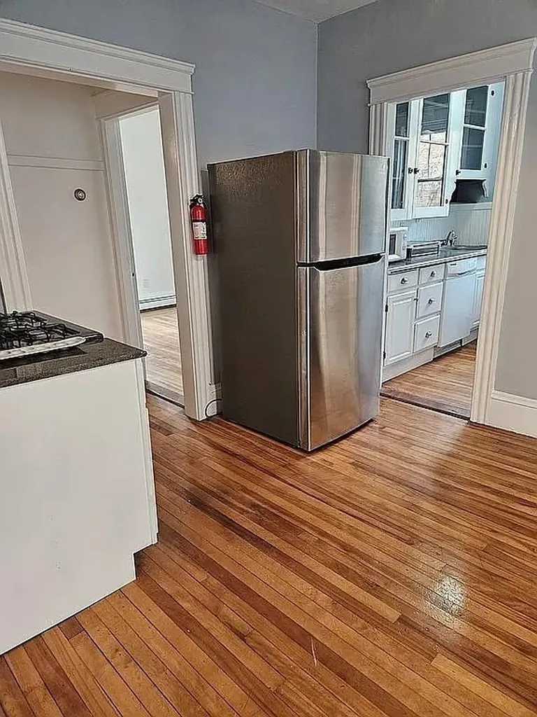 218 Howell Street Providence RI 02906