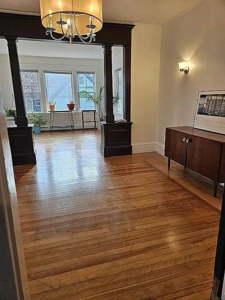 218 Howell Street Providence RI 02906