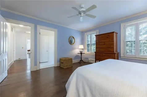 11 Main Street Stonington CT 06378