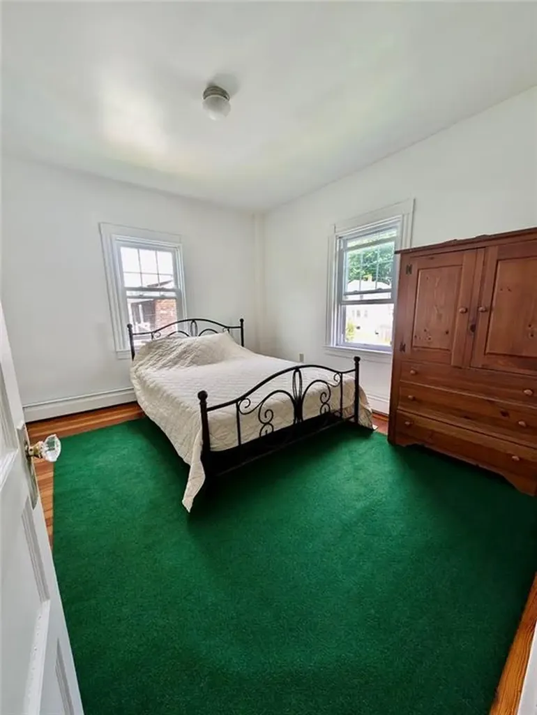 18 Bedlow Avenue Newport RI 02840