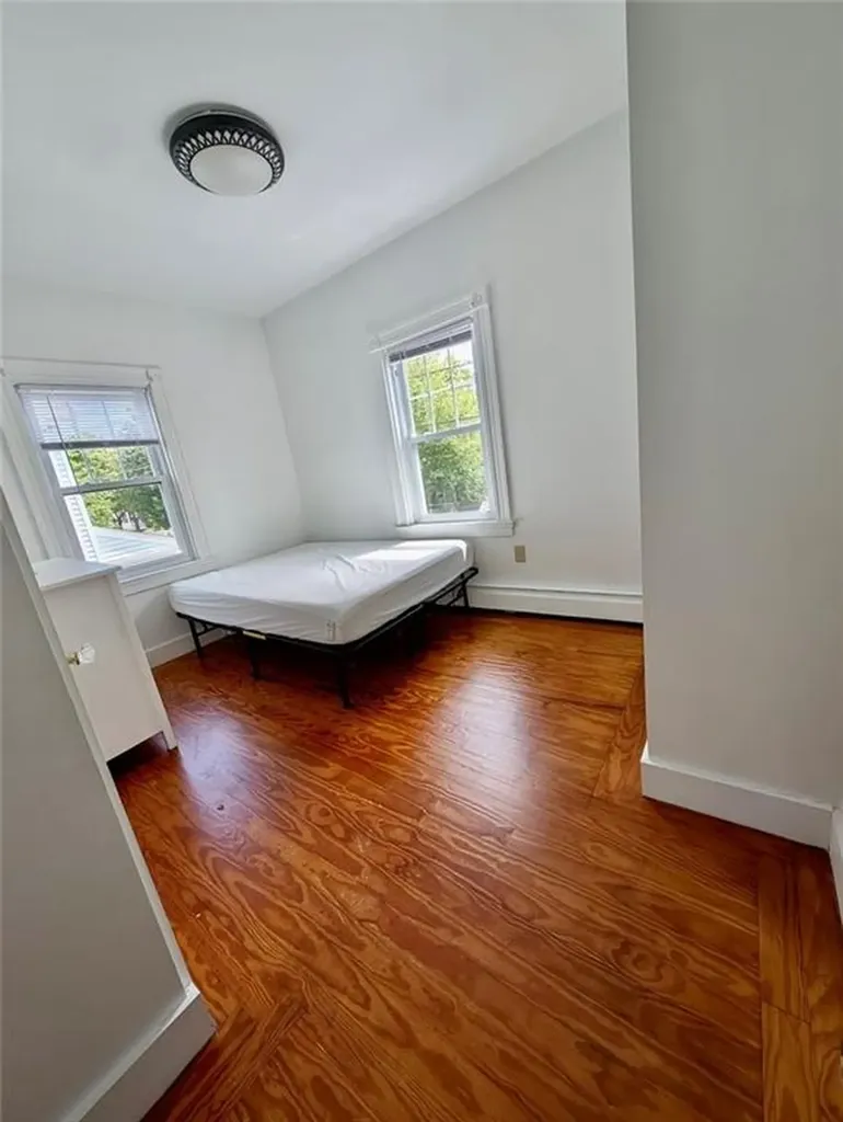 18 Bedlow Avenue Newport RI 02840