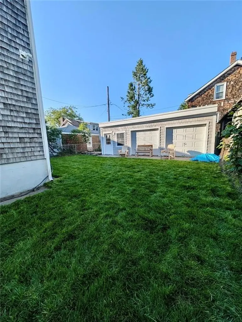 18 Bedlow Avenue Newport RI 02840