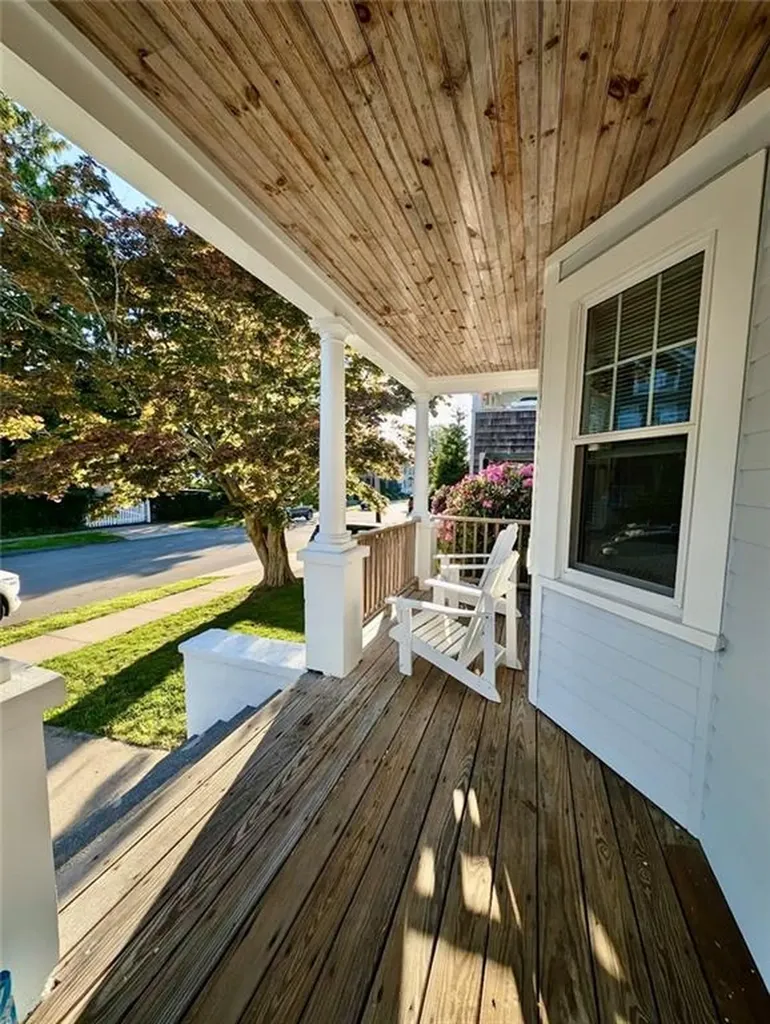 18 Bedlow Avenue Newport RI 02840