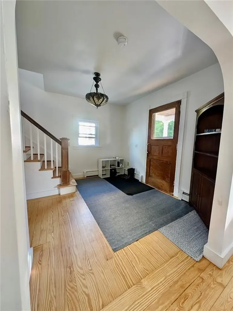 18 Bedlow Avenue Newport RI 02840