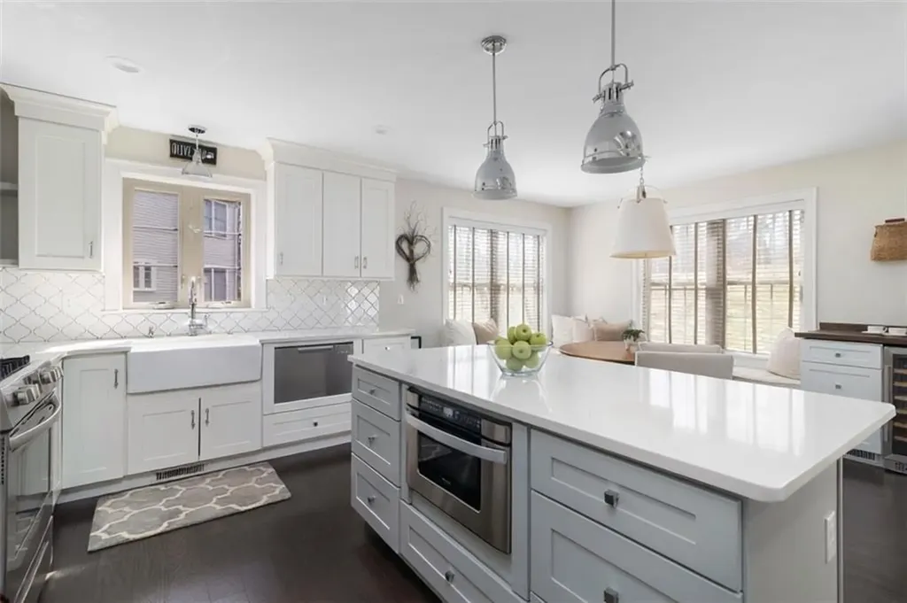 80 Conley Avenue Cranston RI 02921