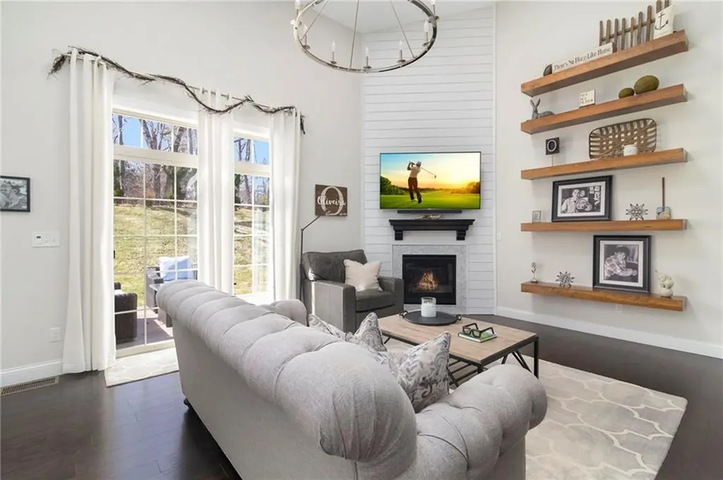 80 Conley Avenue Cranston RI 02921