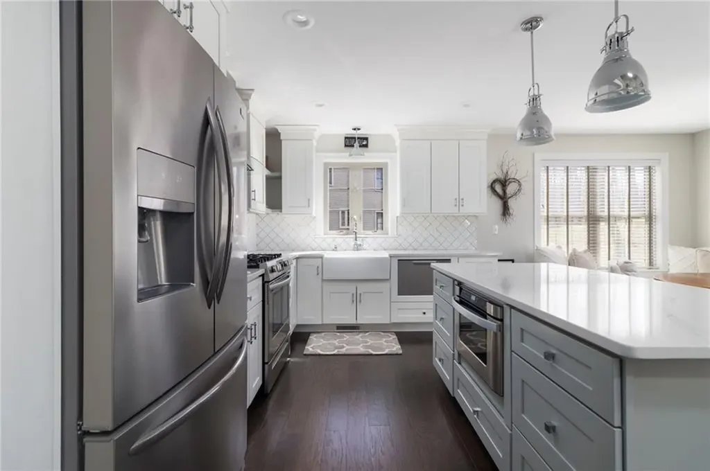 80 Conley Avenue Cranston RI 02921