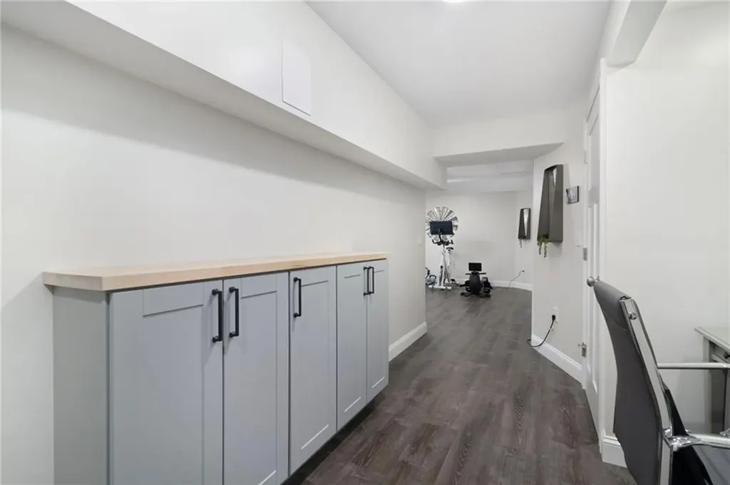 80 Conley Avenue Cranston RI 02921