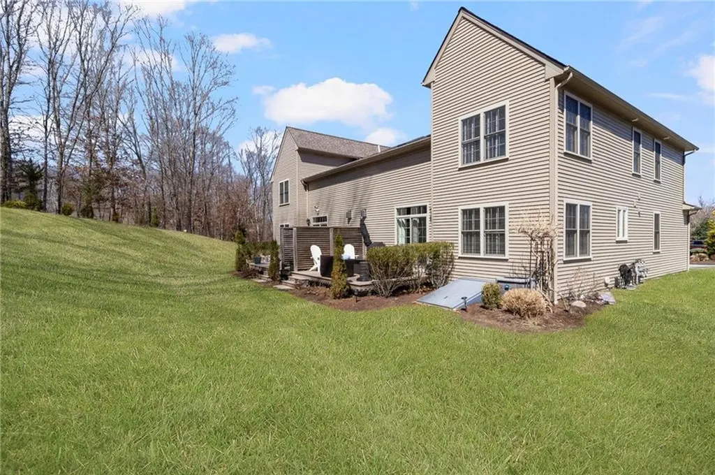 80 Conley Avenue Cranston RI 02921