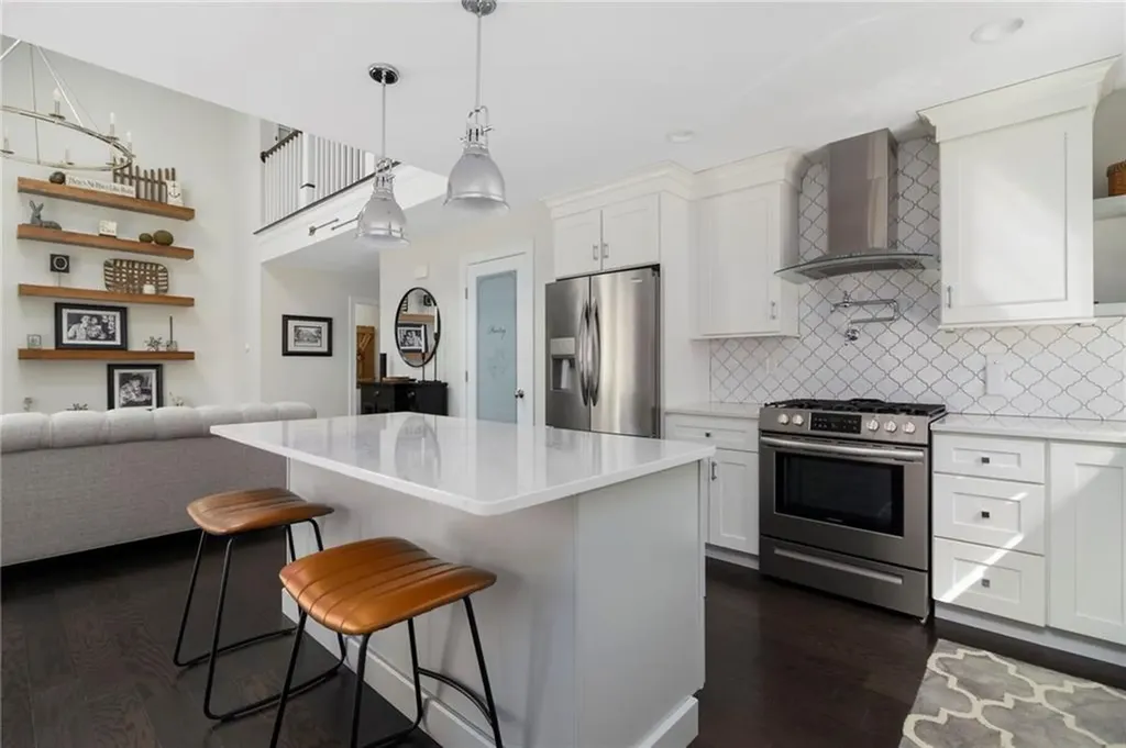 80 Conley Avenue Cranston RI 02921