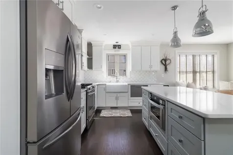 80 Conley Avenue Cranston RI 02921