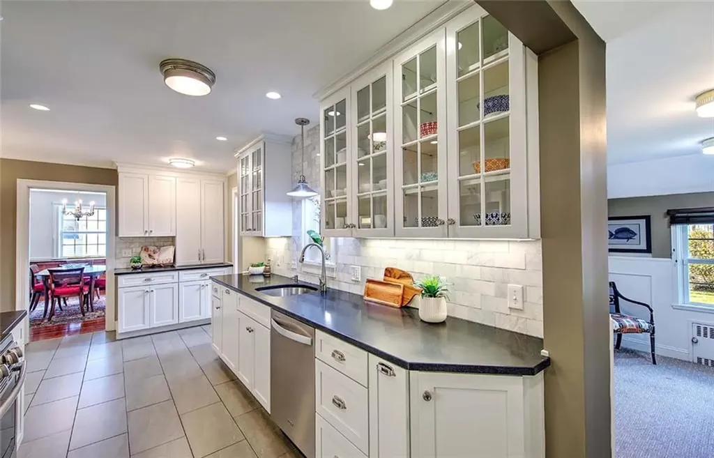 470 Cole Avenue Providence RI 02906