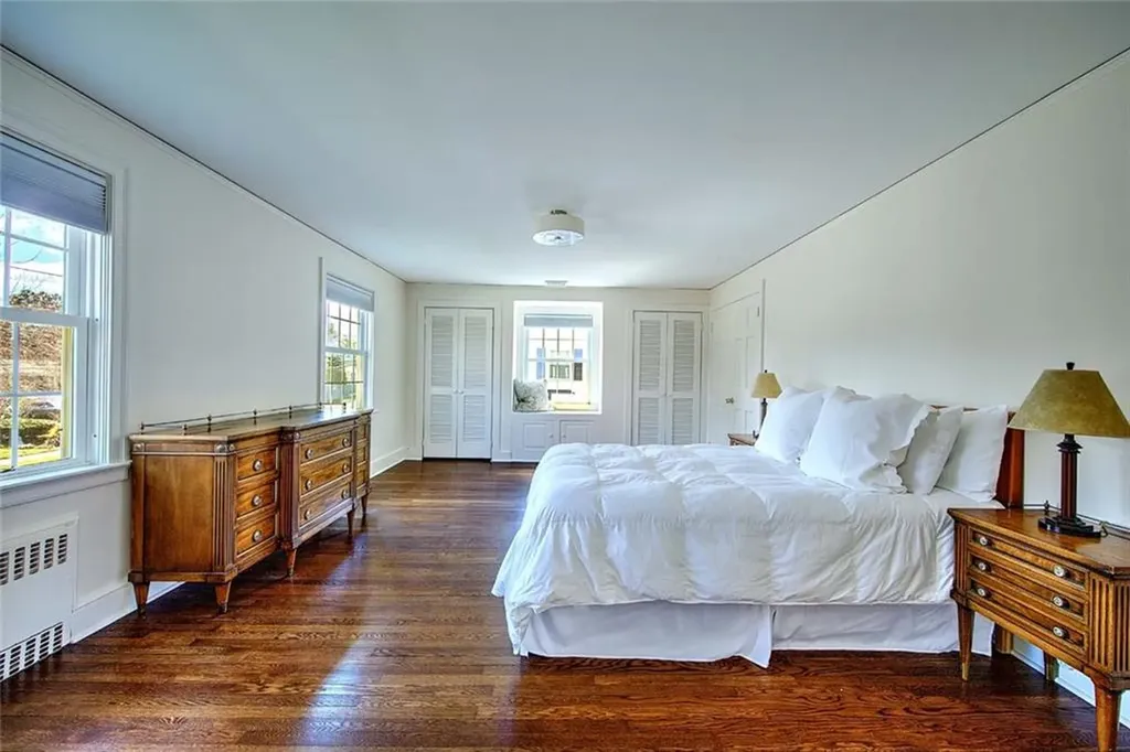 470 Cole Avenue Providence RI 02906
